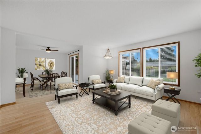 10203 50th Place W, Mukilteo, WA 98275