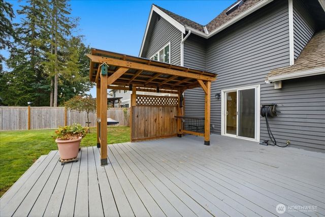 10203 50th Place W, Mukilteo, WA 98275