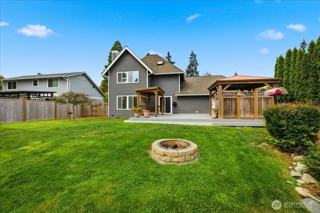 10203 50th Place W, Mukilteo, WA 98275
