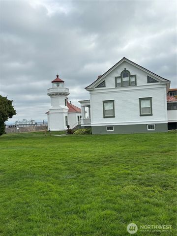 10203 50th Place W, Mukilteo, WA 98275