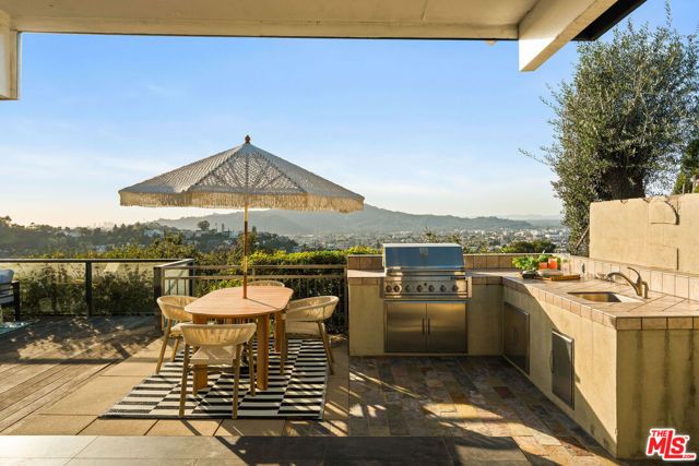 4517 Stanton Drive, Los Angeles, CA 90065