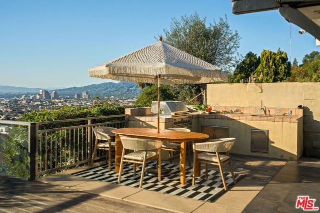 4517 Stanton Drive, Los Angeles, CA 90065