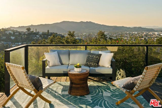 4517 Stanton Drive, Los Angeles, CA 90065