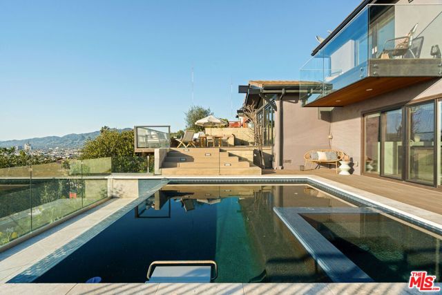 4517 Stanton Drive, Los Angeles, CA 90065