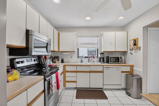 20974 Concord Green Drive E, Boca Raton, FL 33433