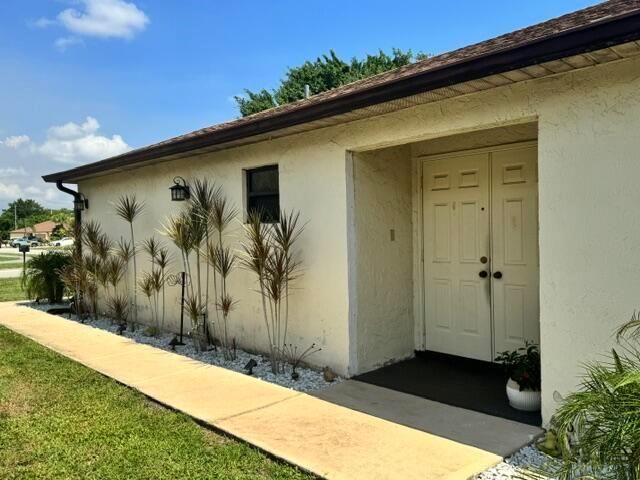20974 Concord Green Drive E, Boca Raton, FL 33433