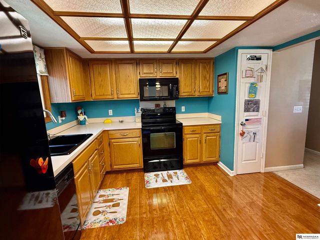 7125 Joyce Street, Omaha, NE 68138