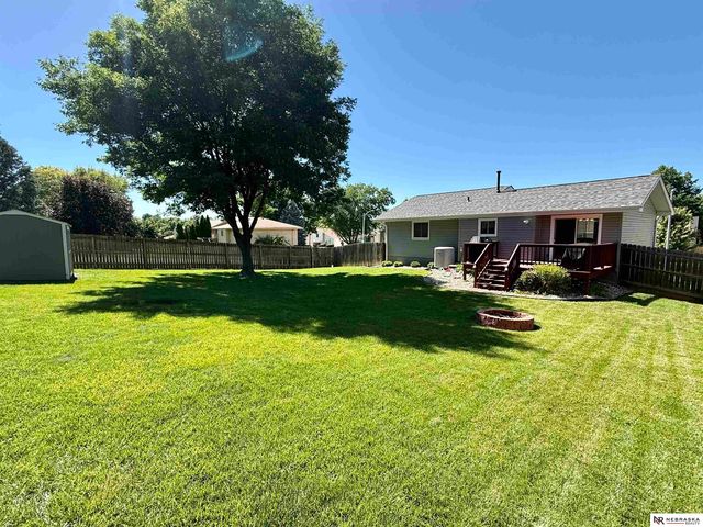 7125 Joyce Street, Omaha, NE 68138