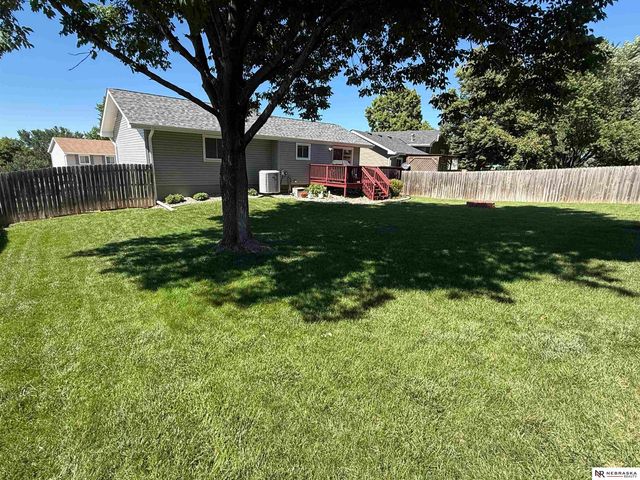 7125 Joyce Street, Omaha, NE 68138
