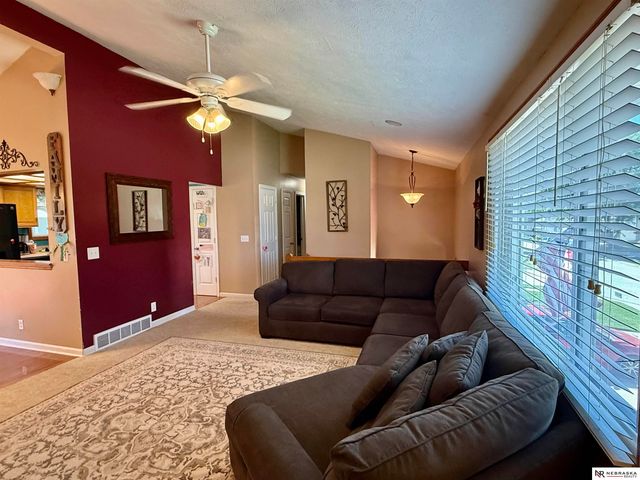 7125 Joyce Street, Omaha, NE 68138