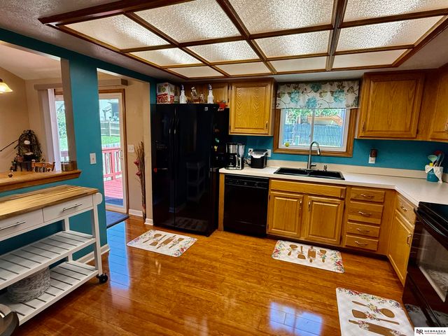 7125 Joyce Street, Omaha, NE 68138