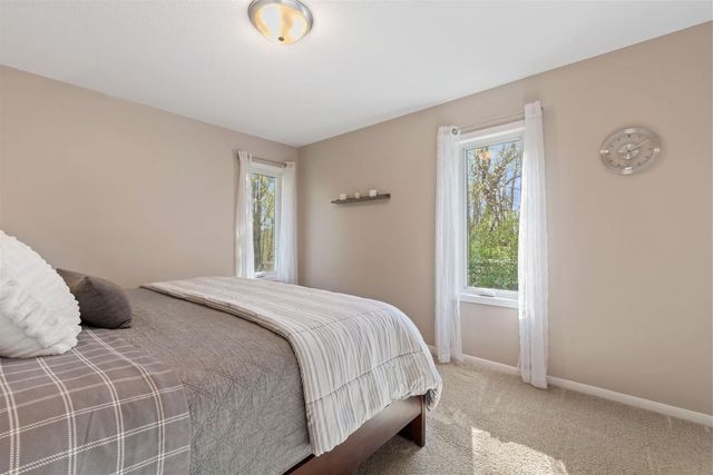 6715 Sioux Trail, Rockford, MN 55373