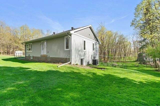 6715 Sioux Trail, Rockford, MN 55373