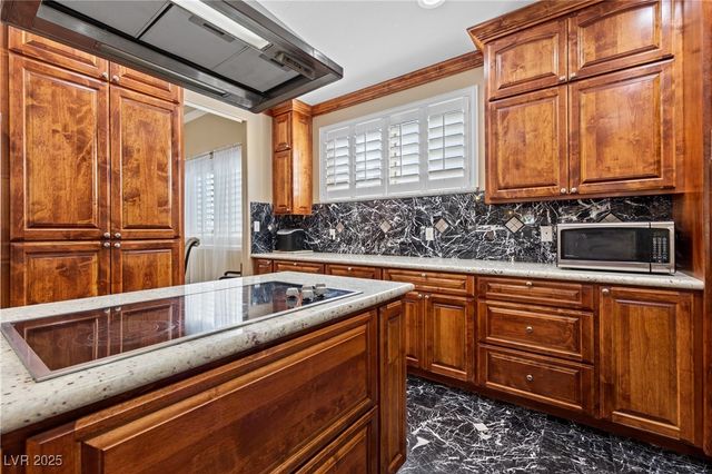 1998 Whitneys Dream Avenue, Logandale, NV 89021