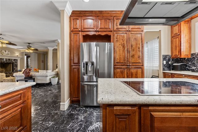 1998 Whitneys Dream Avenue, Logandale, NV 89021