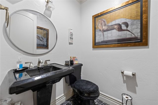 1998 Whitneys Dream Avenue, Logandale, NV 89021