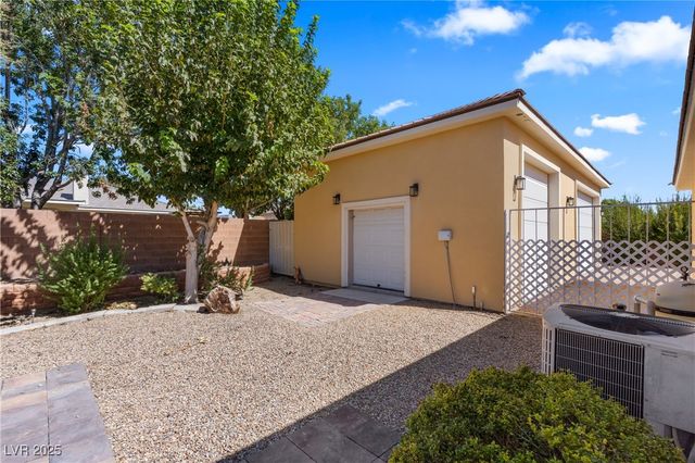 1998 Whitneys Dream Avenue, Logandale, NV 89021