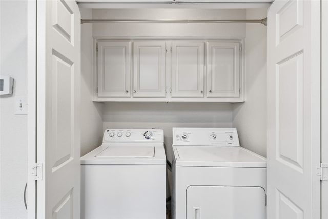 7450 Holly Hill Drive 124, Dallas, TX 75231