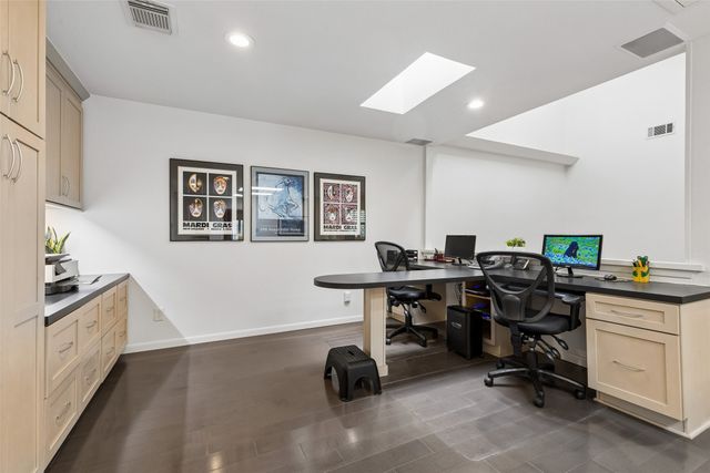 7450 Holly Hill Drive 124, Dallas, TX 75231