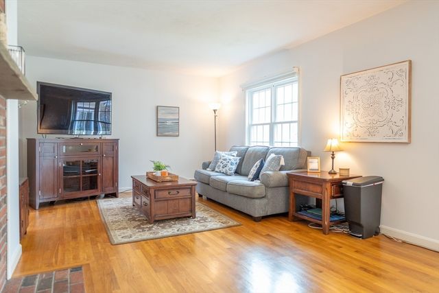 18 Asack Dr, Dennis, MA 02660