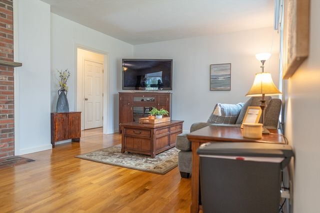 18 Asack Dr, Dennis, MA 02660