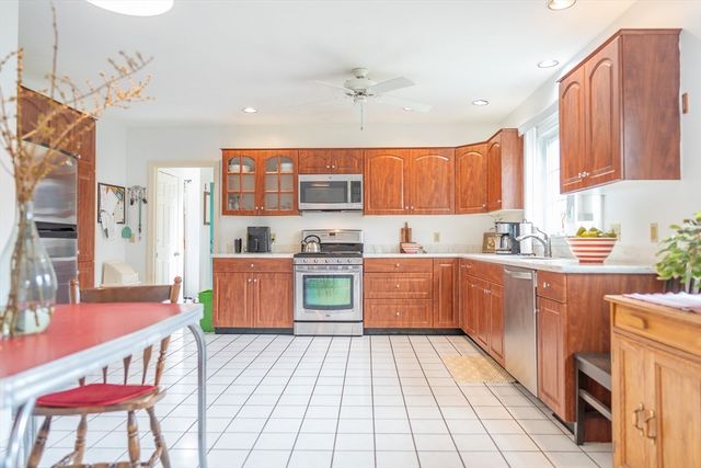 18 Asack Dr, Dennis, MA 02660