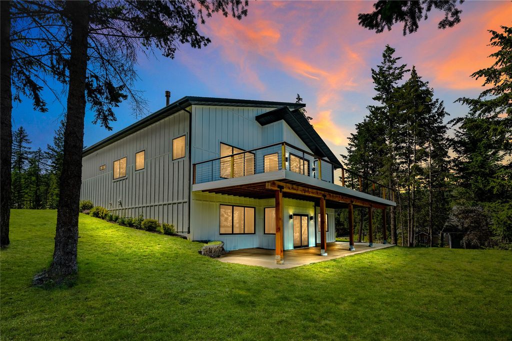 Image 8 of property listing at 175 Wulff Lane, Lakeside, MT 59922