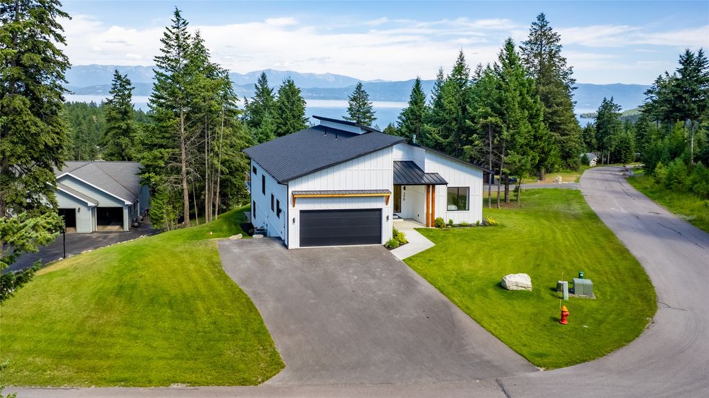 Image 9 of property listing at 175 Wulff Lane, Lakeside, MT 59922