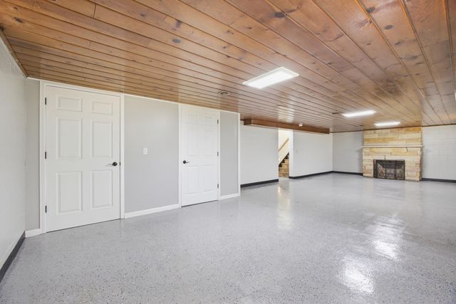 4340 S Quarterline Road, Muskegon, MI 49444