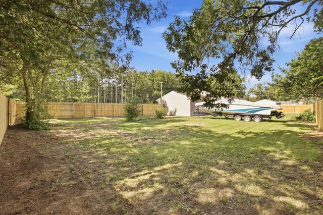4340 S Quarterline Road, Muskegon, MI 49444