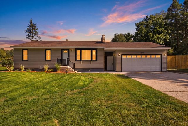 4340 S Quarterline Road, Muskegon, MI 49444