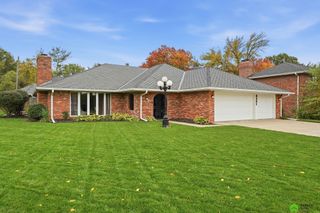 6341 Rainier Drive, Lincoln, NE 68510