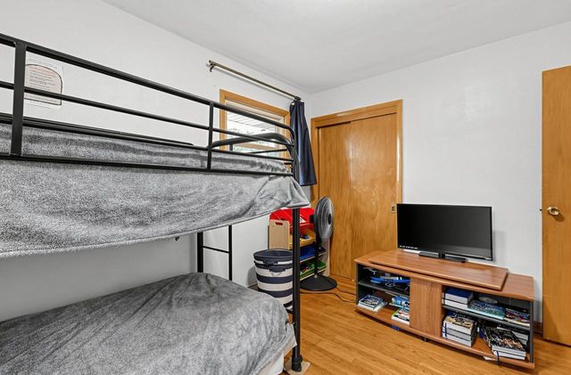 6350 W Leon TERRACE, Milwaukee, WI 53218