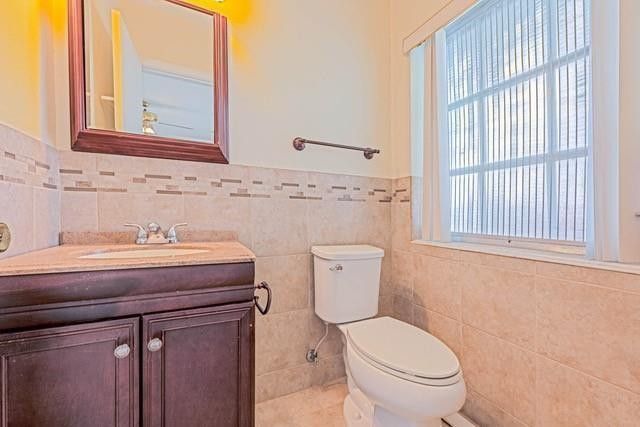 2161 NE 68th Street 312, Fort Lauderdale, FL 33308