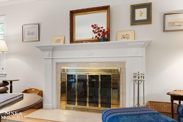 1302 Yorkshire Road, Grosse Pointe Park, MI 48230