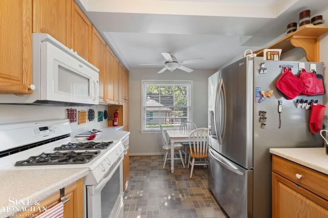 1302 Yorkshire Road, Grosse Pointe Park, MI 48230
