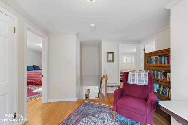 1302 Yorkshire Road, Grosse Pointe Park, MI 48230