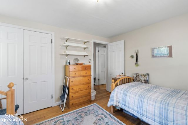 1302 Yorkshire Road, Grosse Pointe Park, MI 48230