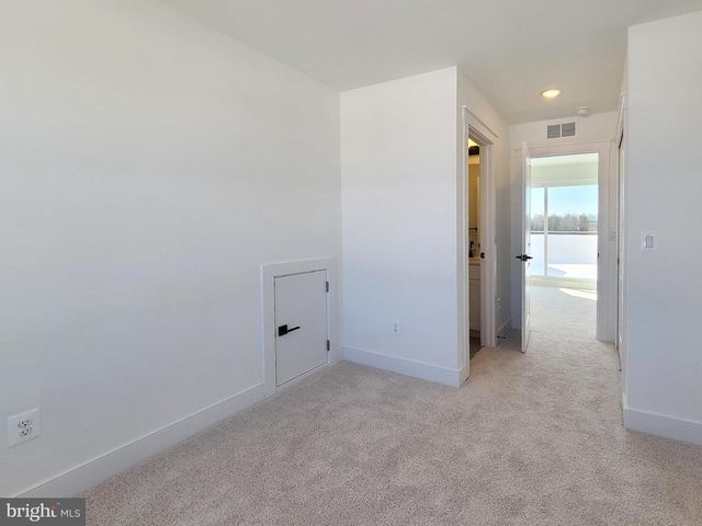 5046 BIGLEAF RD, Fredericksburg, VA 22407