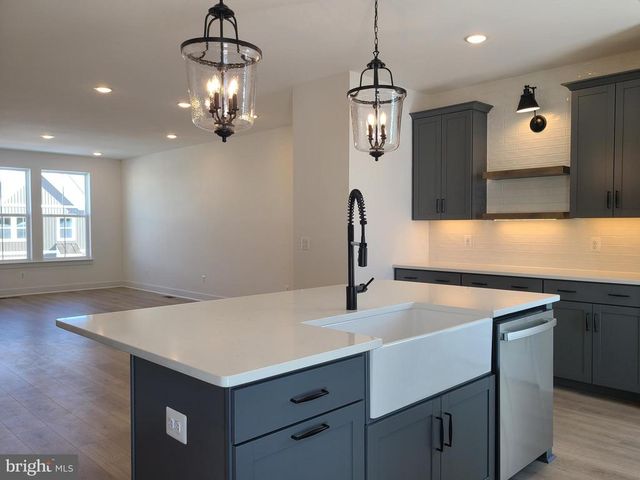 5046 BIGLEAF RD, Fredericksburg, VA 22407