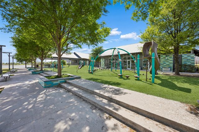 1904 Cardinal Way, Argyle, TX 76226