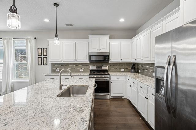 1904 Cardinal Way, Argyle, TX 76226