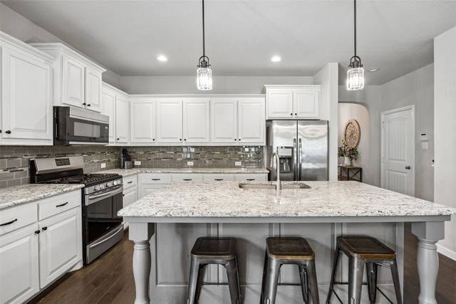 1904 Cardinal Way, Argyle, TX 76226