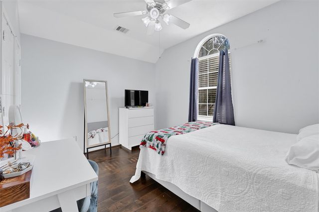 21822 Winsome Rose Court, Cypress, TX 77433