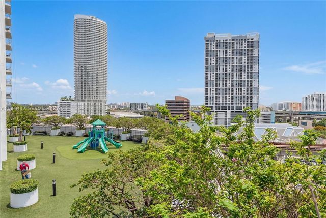 90 SW 3rd St 1105, Miami, FL 33130