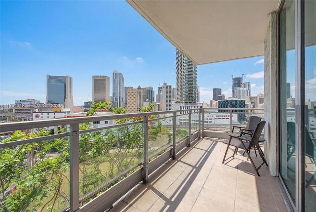 90 SW 3rd St 1105, Miami, FL 33130