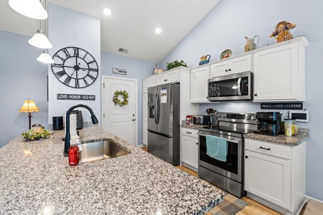 406 Shallow Cove Dr., Conway, SC 29527