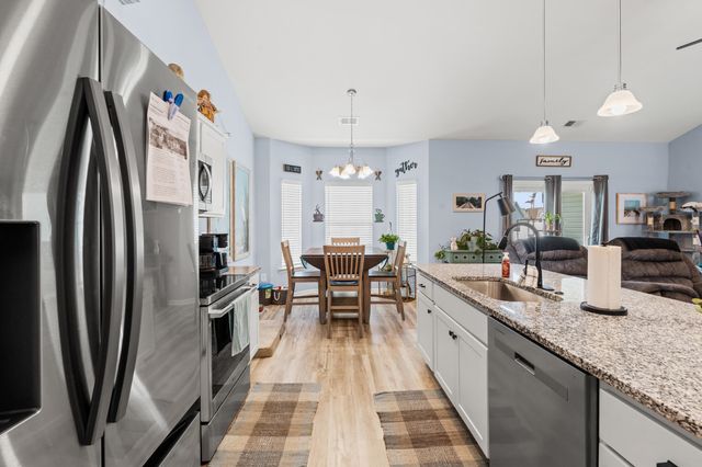 406 Shallow Cove Dr., Conway, SC 29527