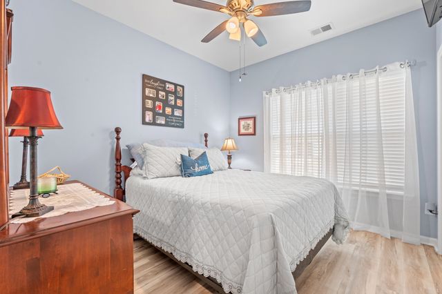 406 Shallow Cove Dr., Conway, SC 29527