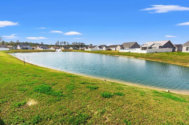 406 Shallow Cove Dr., Conway, SC 29527